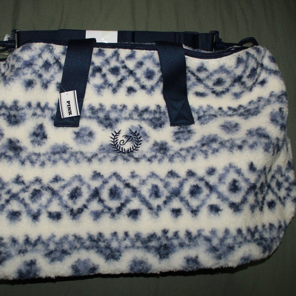 NWT Victoria's Secret Cozy Sherpa Plush Fair Isle Weekender Bag